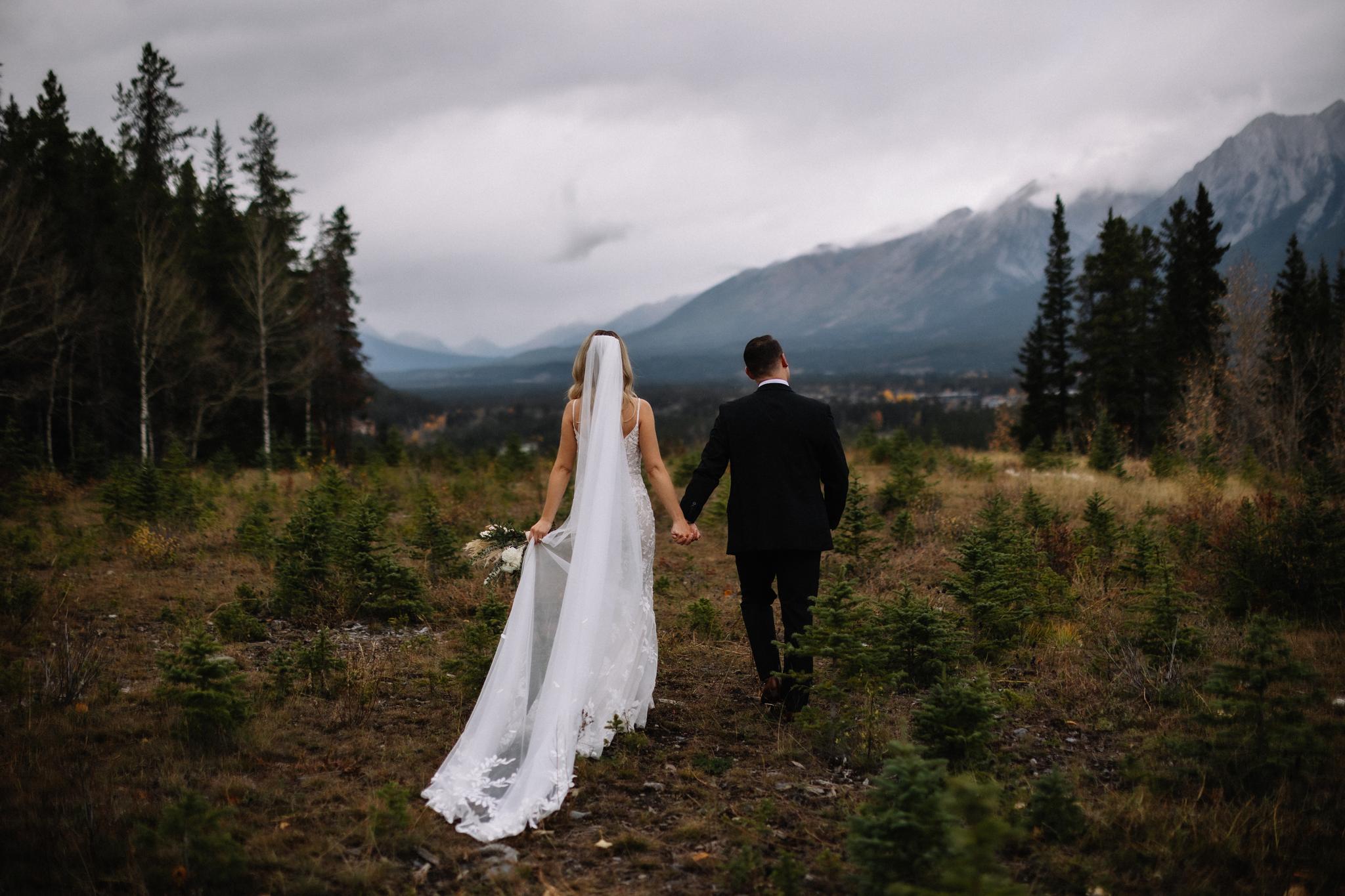 Canmore Wedding Photographer: A Luxe Malcolm Hotel Wedding