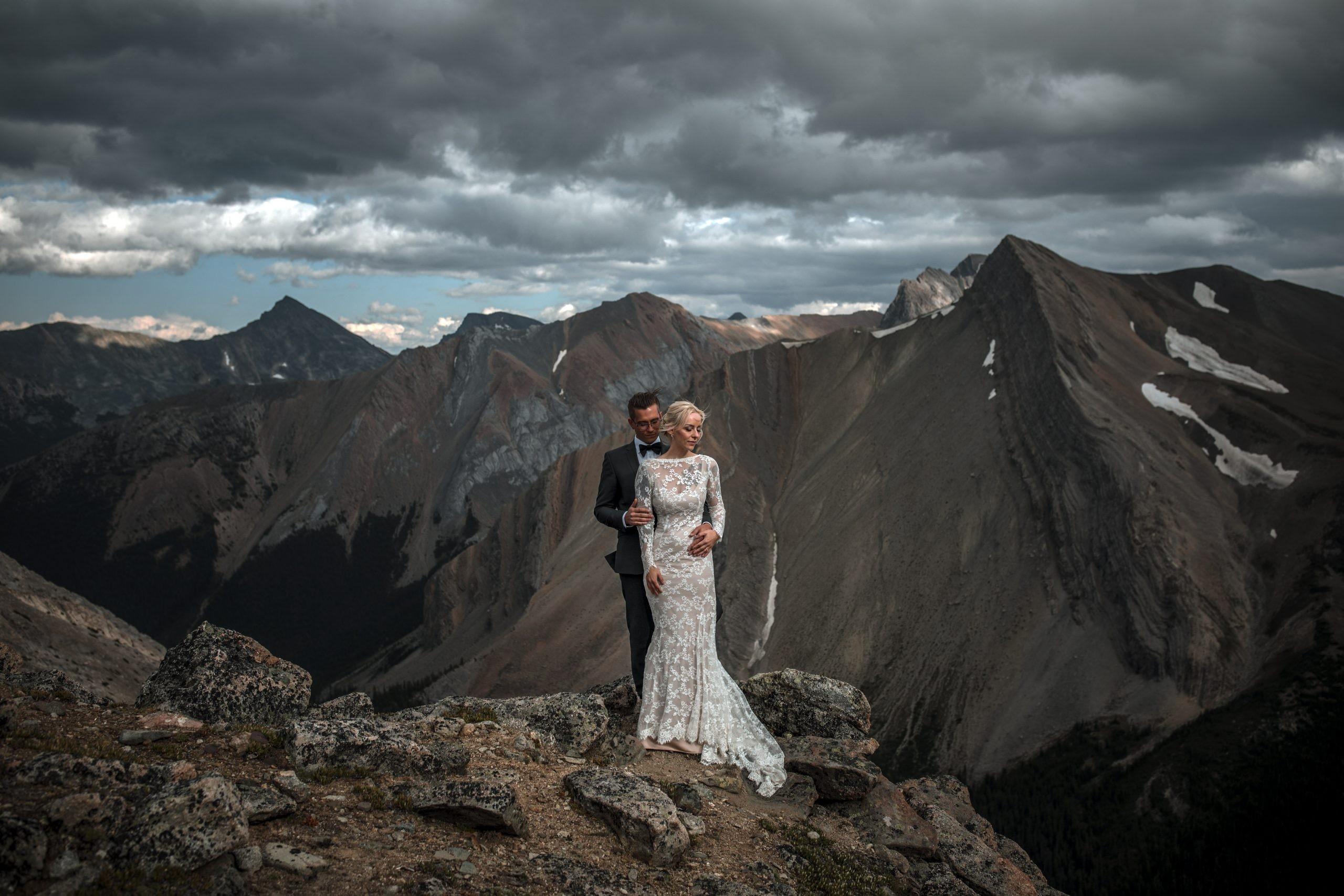 Banff Helicopter Wedding Photographer: An Unforgettable Wedding in the Sky