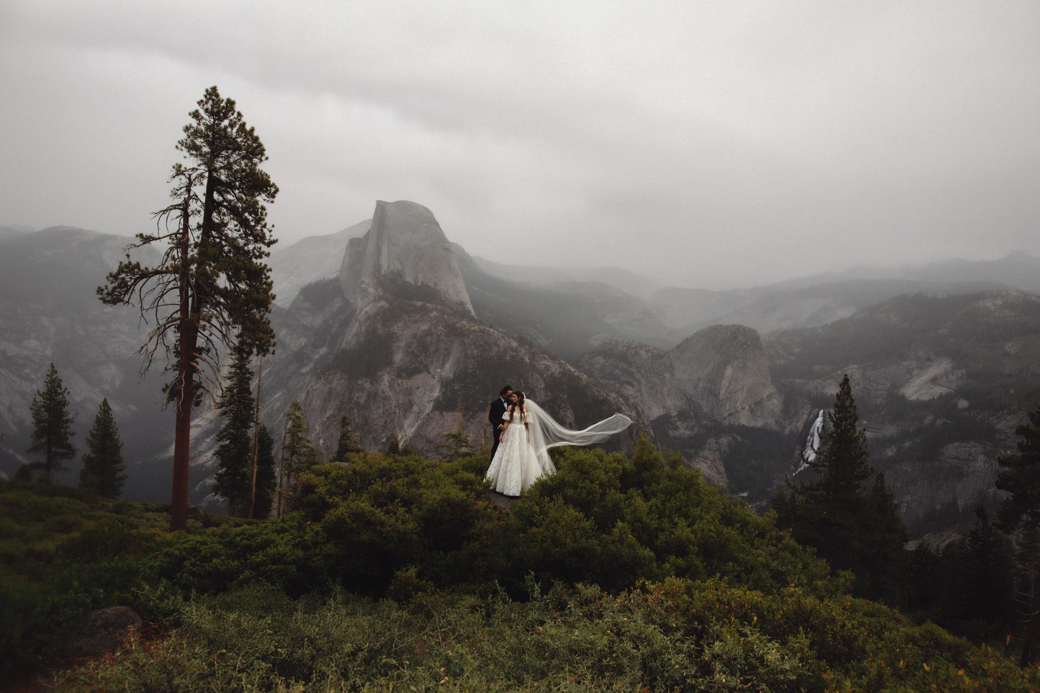YOSEMITE WEDDING PHOTOGRAPHER | San Francisco Destination Wedding in Yosemite National Park