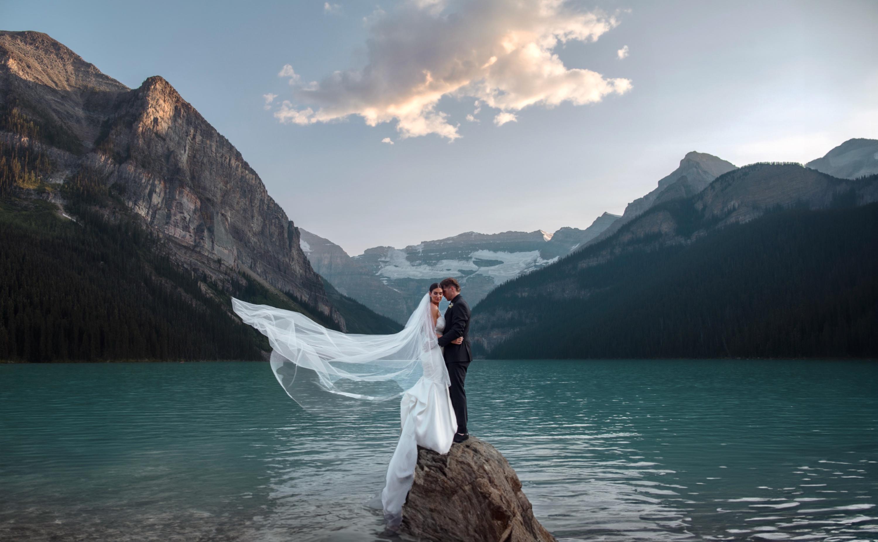 Lake Louise Wedding Photographer: Luxury Mountain Wedding